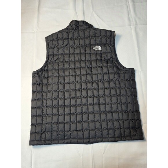 New The North Face Men’s Black Vest QUILTED Puffer Circular Design Men's Sz 2XL - Picture 2 of 10